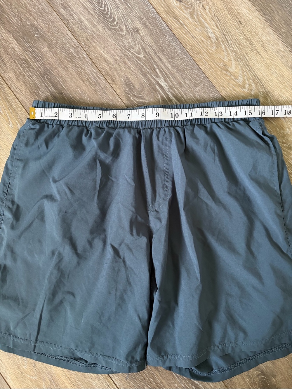 Simply Southern Men's Dark Grey Charcoal Lined Shorts - Picture 8 of 8